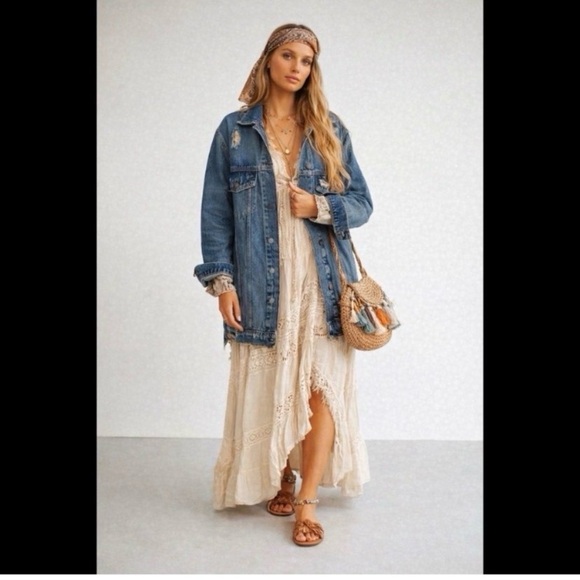 ZARA Ripped Jean Jacket - Picture 2 of 11